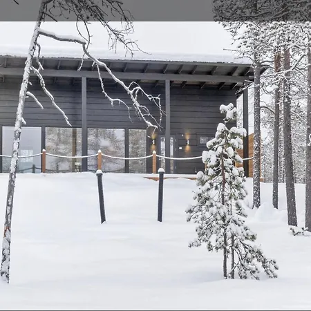 Willa Paadar Aurora Inari